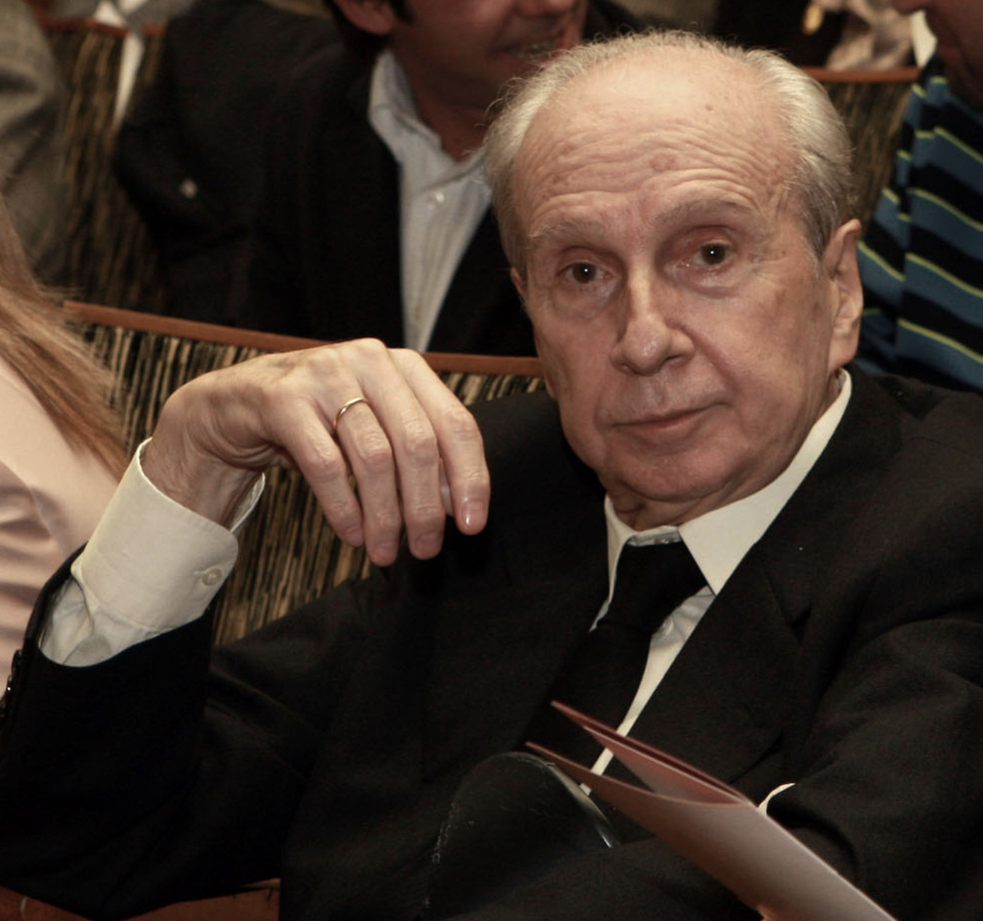 3 /  / OE Oficina